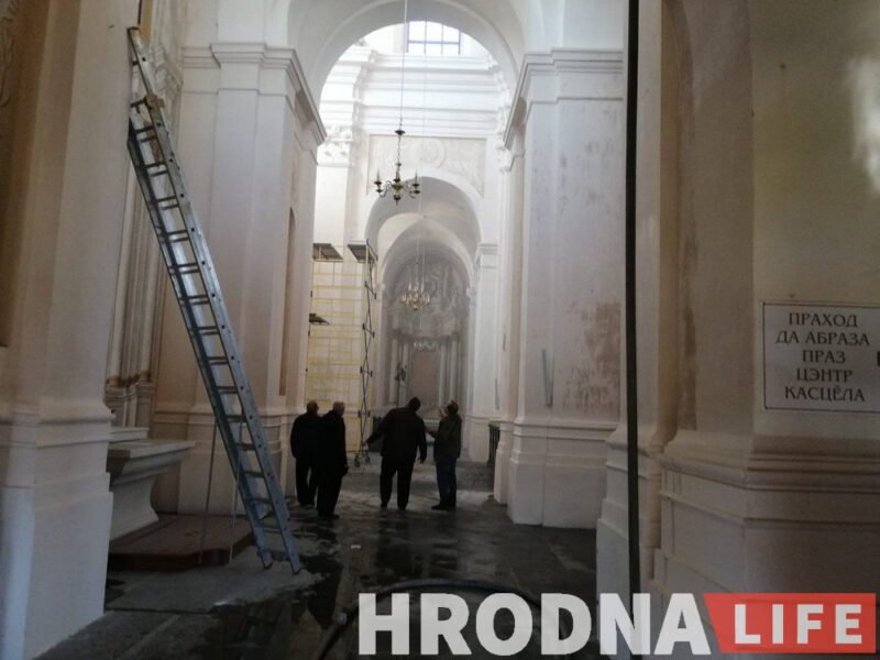 «Крыша сгорела под ноль» В главной святыне беларуских католиков произошел пожар (обновлено)