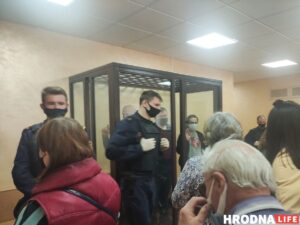 Пракурор запрасіў пакаранне для жыхароў Навагрудку, якіх абвінавацілі ў масавых беспарадках Пракурор запрасіў пакаранне для жыхароў Навагрудку, якіх абвінавацілі ў масавых беспарадках