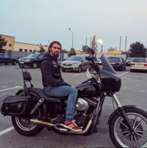 За налепку "Пагоня" на аўтамабілі гродзенцу давялося даваць тлумачэнні ДАІшніку і ўчастковаму За налепку "Пагоня" на аўтамабілі гродзенцу давялося даваць тлумачэнні ДАІшніку і ўчастковаму