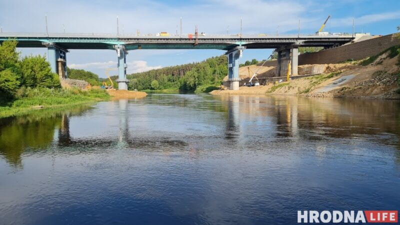 "Атмасфера не святочная". Адкрыццё новага моста ў Гродне перанеслі ў другі раз "Атмасфера не святочная". Адкрыццё новага моста ў Гродне перанеслі ў другі раз