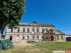 Прадаецца былы дзіцячы садок на Васілька, 5 у Гродне.