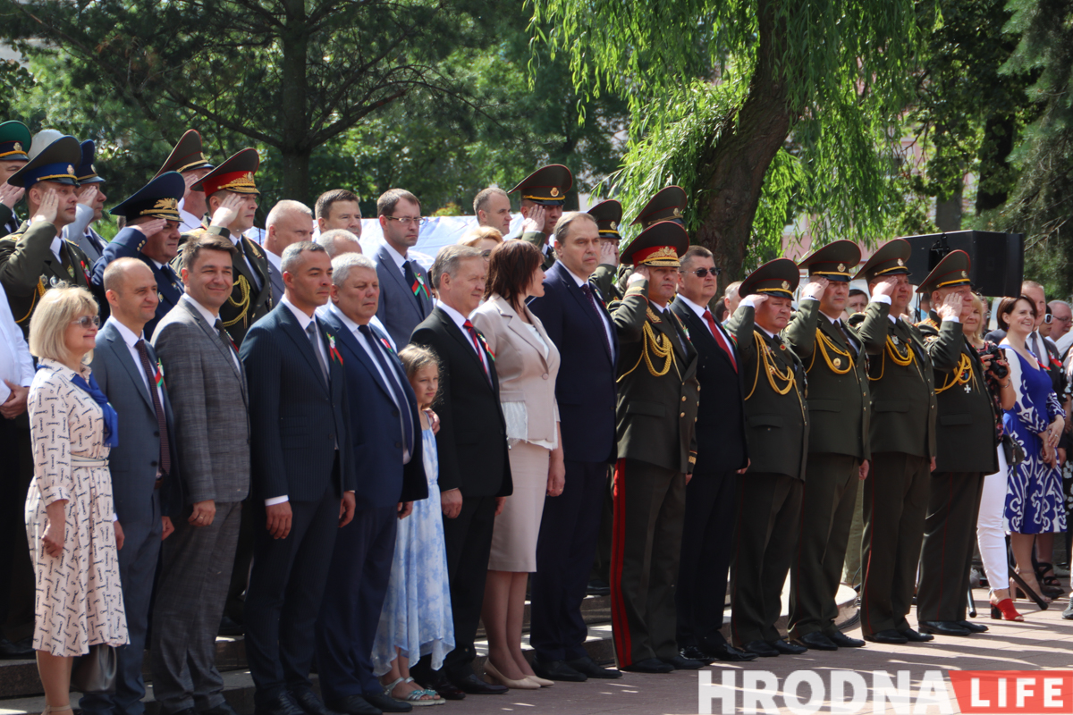 Канцэрт на Леніна і мядзведзь у парку. Як прайшоў Дзень Незалежнасці ў Гродне