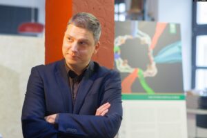 Павел Можейко в Центре городской жизни. Фото: svaboda.org