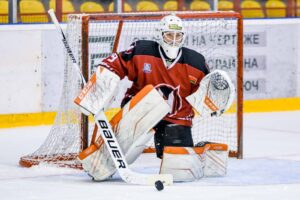 Для хакейнага клуба "Нёман" закупляюць экіпіроўку брамніка. Колькі яна каштуе?