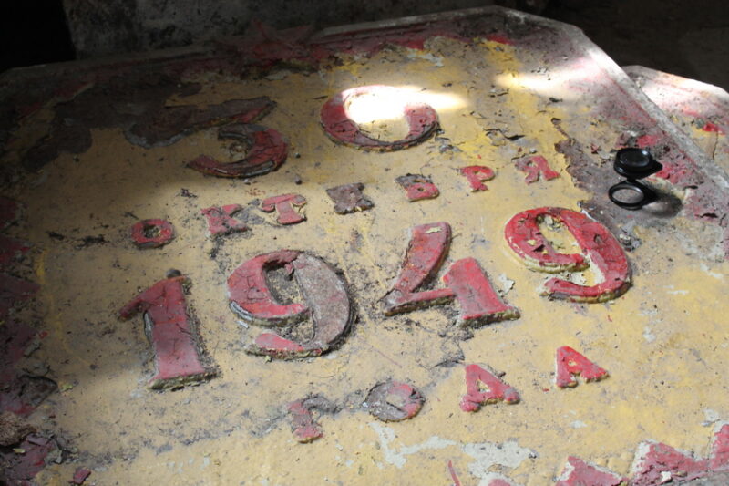 На Старом мосту в Гродно вновь появились таблички в честь воссоединения Беларуси. Их сняли 13 лет назад