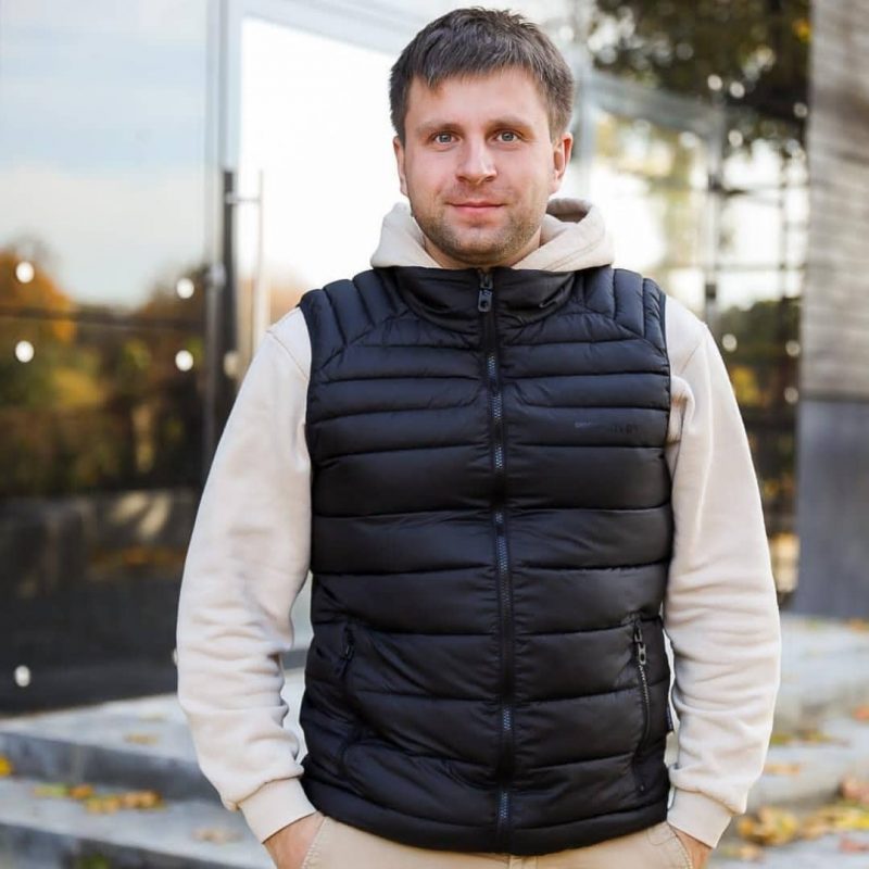 “Не только я попал в эти списки”. Гродненского блогера отстранили от проведения новогодних праздников