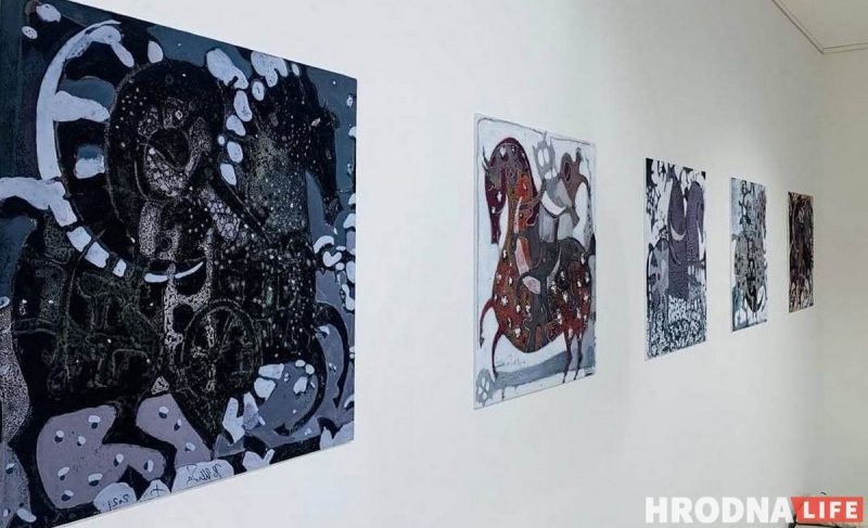 “Калядныя конікі”: выстава ў Вільні натхніла стварыць віншавальныя паштоўкі