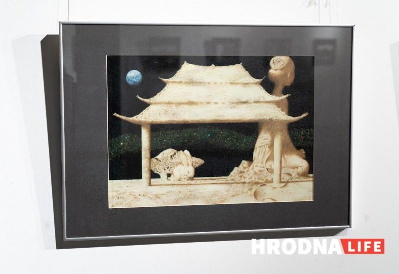 "Что в три года рисовал, то и сейчас”. Художник Павел Татарников привёз в Гродно ретроспективную выставку