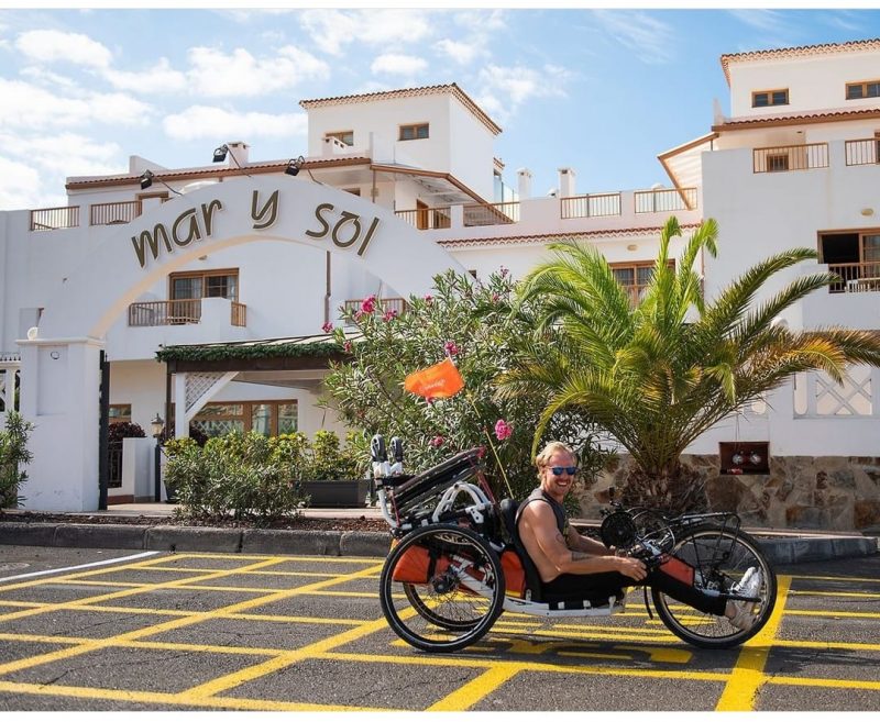 Вазочнік з Ліды Аляксандр Аўдзевіч працягнуў кругасветку: цяпер накіроўваецца ва Украіну