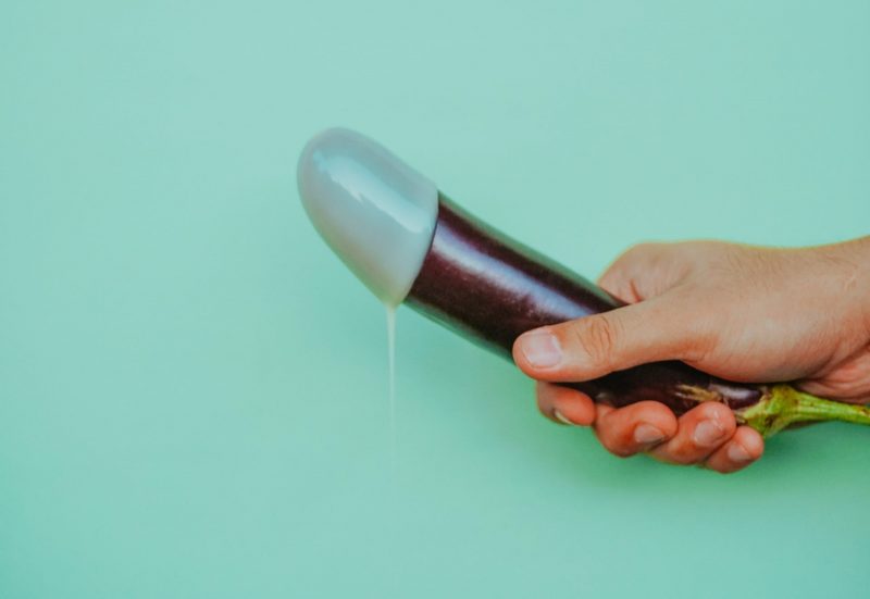 Какие порно-ролики больше всего искали и смотрели в 2021 году в Беларуси и в мире секс баклажан