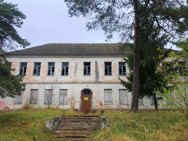 В Гродно с аукциона попытались продать армейские штабы на Фолюше. Неудачно В Гродно с аукциона попытались продать армейские штабы на Фолюше. Неудачно