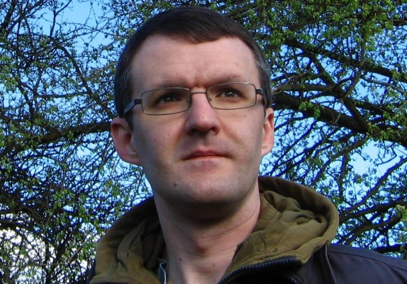 Политзаключенному журналисту Денису Ивашину продлили карцер