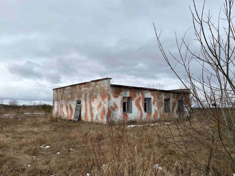 За колькі можна набыць аэрадром? Пад Россю прадаюць былы вайсковы гарадок