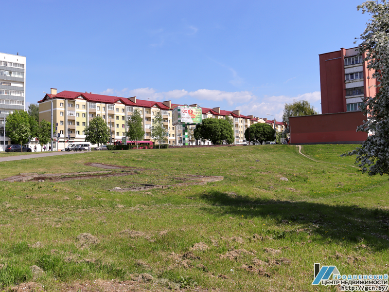 Побач з “Фіялкай” пабудуюць кафэ альбо рэстаран. Участак выкупілі з аўкцыёна