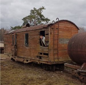 Адзіны ў Беларусі музей вузкакалеек адкрыюць пад Лідай. Як купка энтузіястаў ратуюць тэхніку і дарогі