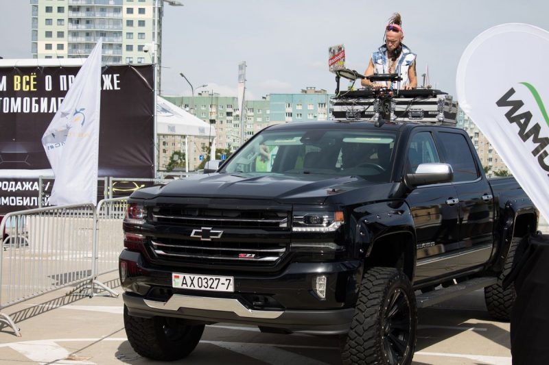 Засвоіць дрыфт трайк і выйграць веласіпед: кароткая праграма аўтафестывалю "Лакацыя" ў Гродне лакацыя-аўтафестываль