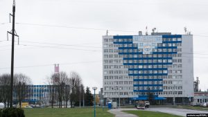 На "Гродна Азот" звольнілі супрацоўніка. У працоўны час ён з'ехаў у суседнюю вёску на сельгасработы "Гродно Азот". Иллюстративное фото