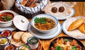 У Гродне пройдзе фестываль Gastrofest.Кава. Сэты крыху падаражэлі Cэт у рэстарацыі "Адэса-мама".