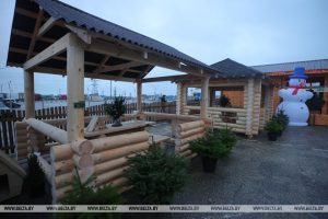 Шоўрум і турагенцтва ў адным. Што можна купіць на пляцоўцы Гродзенскага лясгаса на Паўднёвым рынку беседки гродненский лесхоз