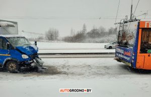 У гродзенскай ДАІ ёсць прэтэнзіі да камунальнікаў: тыя кепска чысцілі вуліцы ў снегапад