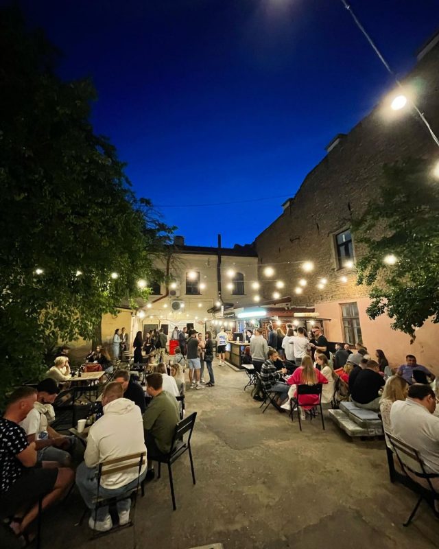 Расійскія турысты напоўнілі Беларусь. Толькі самалётам прыбылі амаль 400 тысяч чалавек