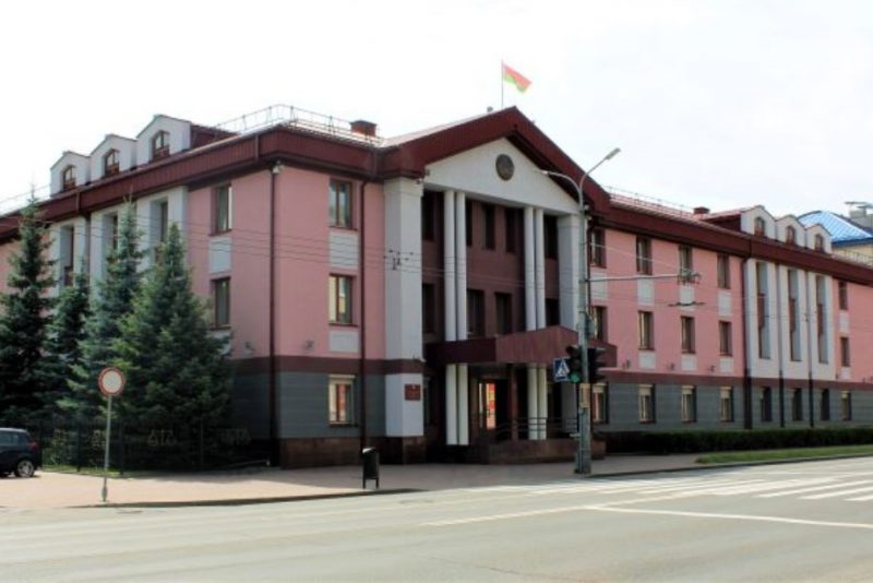 Каля эканамічнага суда ў Гродне паставяць яшчэ 11 відэакамер. Іх купяць за нашы штрафы Эканамічны суд Гродзенскай вобласці