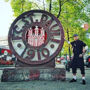 Адна на мільён. Дзесяцігадовая Насця перамагае выпускнікоў і грае ў касцёле, хоць ніколі не бачыла нот Ігар Банцэр