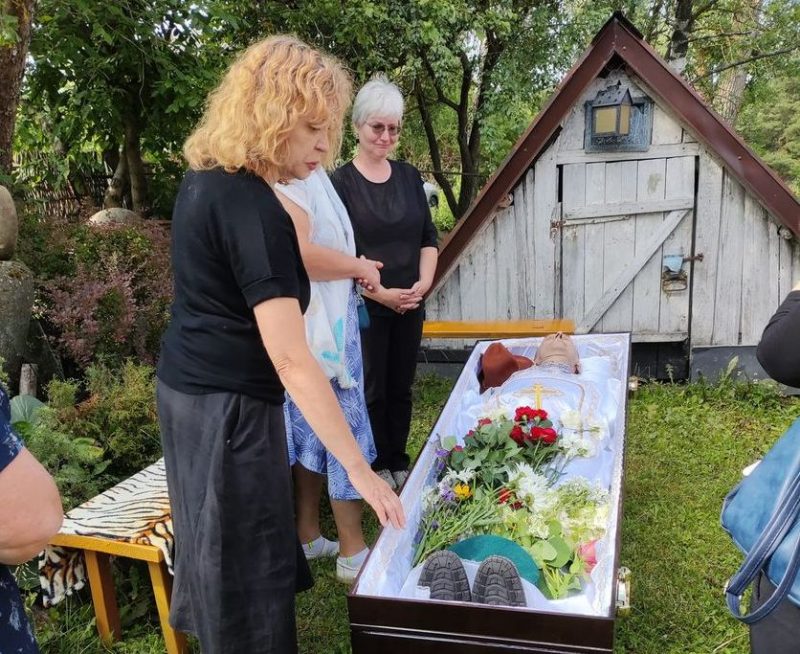 "Не такім я яго памятаю..."Блізкія і сябры развітваюцца з Алесем Пушкіным "Не такім я яго памятаю..."Блізкія і сябры развітваюцца з Алесем Пушкіным
