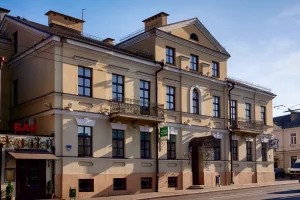 Клініку “Новы зрок” пазбавілі ліцэнзіі: яна закрываецца і цалкам сыходзіць з рынку Беларусі Новы зрок