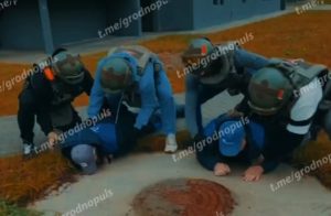 “Было неприятно перед коллегами”. 63-летнего гродненца начали судить за пинок в бедро милиционеру Затрыманне ў Ваўкавыску.