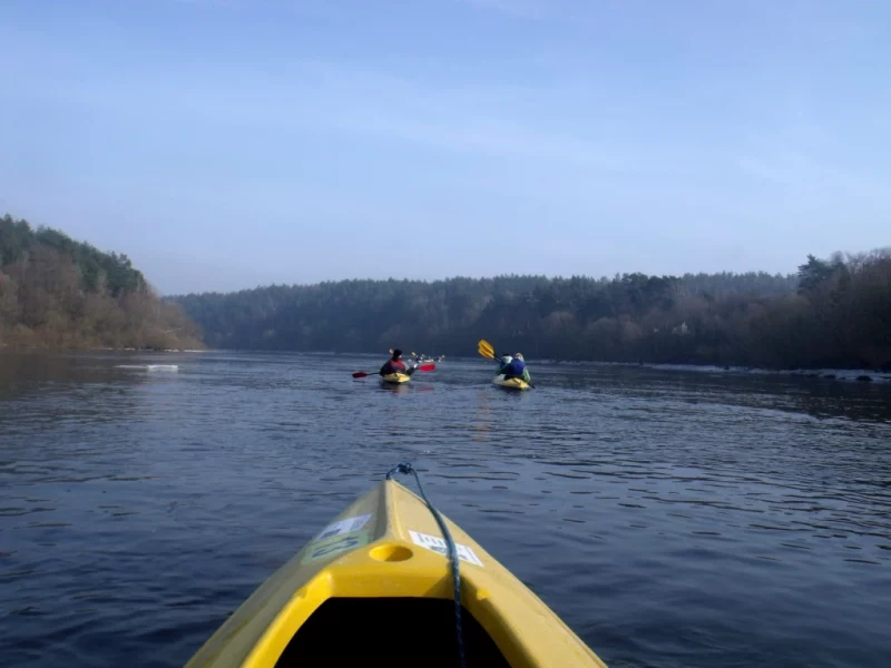 На байдарках можно проплыть по зимнему Неману. Какой маршрут и сколько это стоит?
