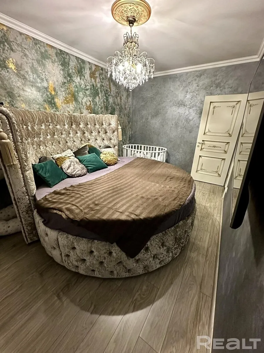 Спальня ў кватэры на Агінскага