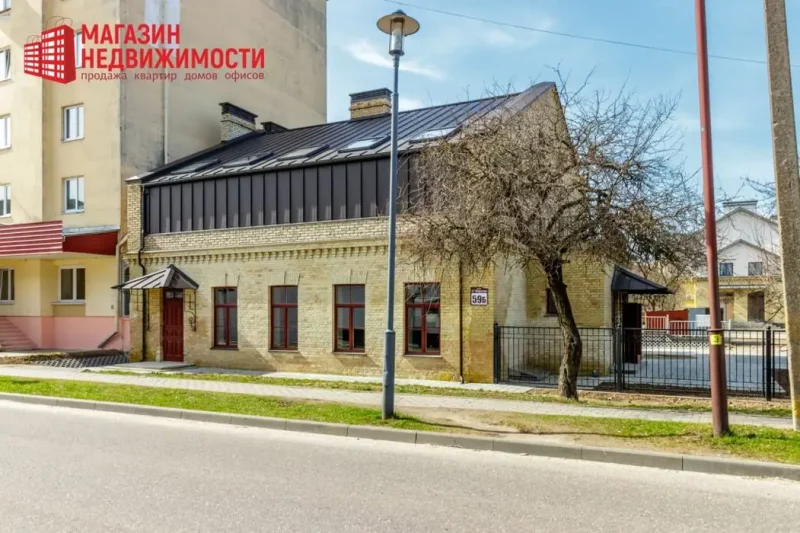 У гістарычным цэнтры Гродна прадаюць вялізную кватэру з вінным склепам - за $266 500