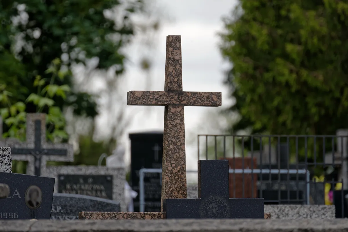 Гераіні працы ў Гродне паставяць помнік за кошт дзяржавы Могілкі.