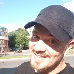 Блогер Vadimati апублікаваў першае фота пасля калоніі Вадзім Ермашук пасля вызвалення. Фота: