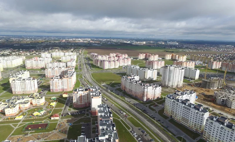 Аднаму з гродзенскіх раёнаў пашанцавала — там збіраюцца пашыраць дарогу Альшанка. Дарогу з Паўднёвага на Альшанку рэканструююць