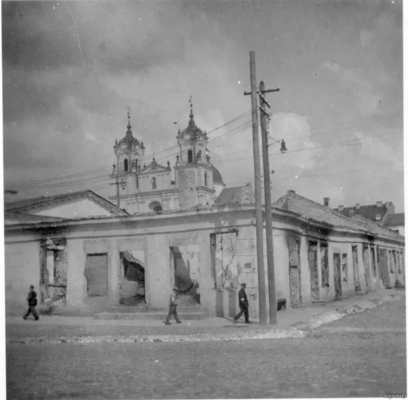 Савецкая плошча і Фарны касцёл, 1941 год. Фота: oldgrodno.by