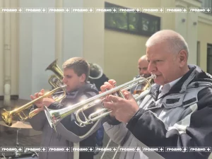 Выступ Гродзенскай капэлы ў парку Жылібера ў Гродне