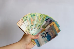 7 рублёў у месяц. Колькі зняволеныя атрымліваюць за вытворчасць тавараў для крамы «еДИН» зарплаты в Беларуси в колонии, заробкі ў Гродне і Беларусі ў 2024 беларускія рублі