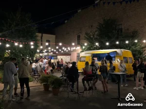 У дворыкі Гродна вярнулася музыка. Улады збіраліся ўрэгуляваць выступленні У дворыкі Гродна вярнулася музыка. Улады збіраліся ўрэгуляваць выступленні