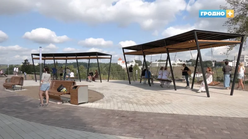 У Гродне працягваюць рамонт сквера на Дарвіна - з'явіцца яшчэ адна ратонда сквер на Дарвіна