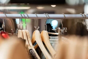 У Гродне пройдзе вечарына "Мне няма куды гэта надзець" Адзенне шафа