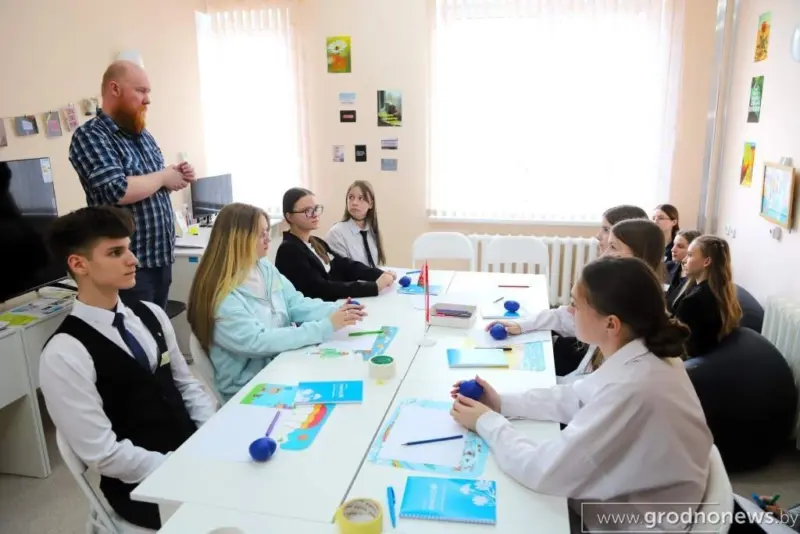 У Гродне з'явіўся цэнтр, дружалюбны да падлеткаў — адказваюць на пытанні аб палавым жыцці і лудаманіі