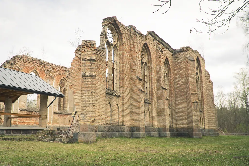 Касцёл у Ялоўцы. Фота: Hrodna.life