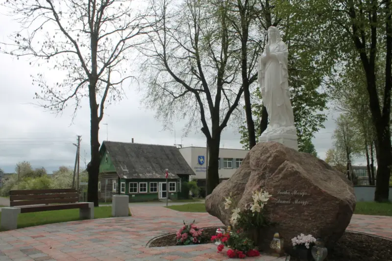 Дзевянішкі — найбуйнейшая вёска Дзевянішкскага выступу. Фота: Hrodna.life