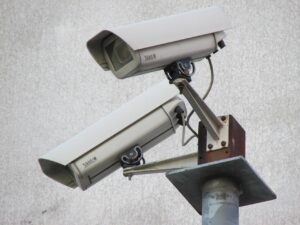 Гродзенец сарваў камеру відэаназірання - яго затрымалі пасля паведамлення неабыякавага грамадзяніна камера видеонаблюдение гродно