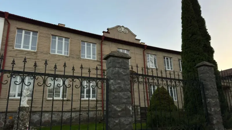 «Нашага кляштара ў Навагрудку ўжо няма». Гістарычны кляштар назарэтанак у Навагрудку цалкам разабралі — на яго месцы пабудуюць новы