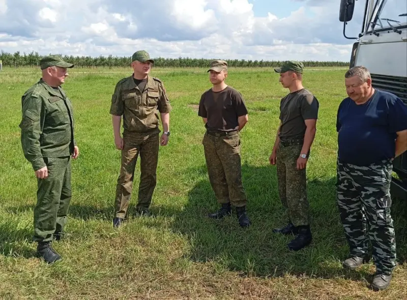 "Недысцыплінаваных" супрацоўнікаў сельгаспрадпрыемстваў Гродзенскай вобласці адправяць у армію "Недысцыплінаваных" супрацоўнікаў сельгаспрадпрыемстваў Гродзенскай вобласці адправяць у армію