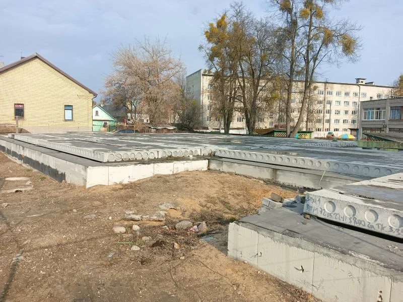 У Гродне зноў прадаюць участак з падмуркам — раней там хацелі пабудаваць гасцініцу У Гродне зноў прадаюць участак з падмуркам — раней там хацелі пабудаваць гасцініцу