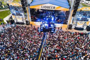 Лідчане прыдумалі яшчэ адзін спосаб зарабіць на LIDBEER — арганізавалі паркавальны бізнес Лідчане прыдумалі яшчэ адзін спосаб зарабіць на LIDBEER — арганізавалі паркавальны бізнес